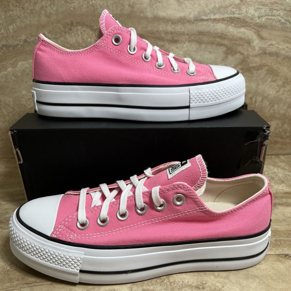 Converse Women's Chuck Taylor All Star Lift Platform Pink Shoes Size 8